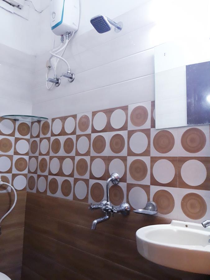 Seaway'S Inn Kochi Exterior photo
